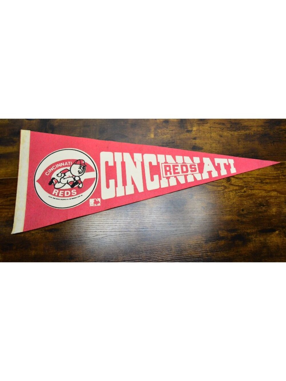 Vintage MLB Cincinnati Reds pennant collectible souvenir 29.5 inches